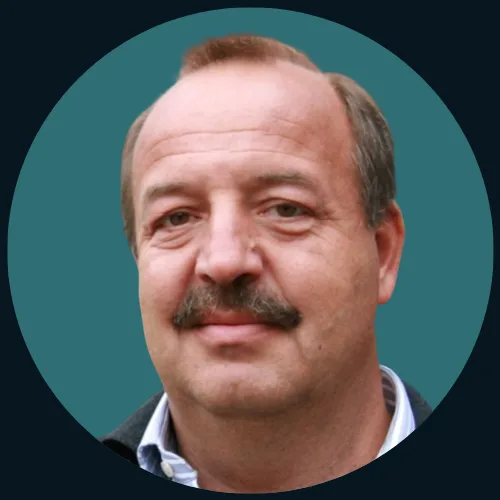 J&uuml;rn D&uuml;sterloh